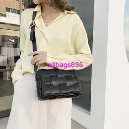 ABONNE [配送/関税込み] NEW GATTI BAG_CLOUD WHITE Le abonne GATTI cloud white leather Korean Women's Bag W