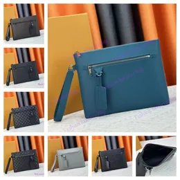 Men leather clutch purse Designer Innovation clutch envelope for men tote cosmetic bag women big travel organizer storage wash bags 7A High capacity wallet M40504