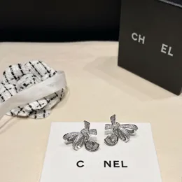 여자를위한 Anel Earrings 디자이너 새로운 패션 귀걸이 이어링 여성 브랜드 브랜드 간단한 편지 다이아몬드 레이디 귀걸이 보석 귀 스터드 -3