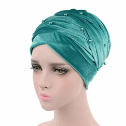 Warm Velvet Turban Scarf Hijab for Women Beading Headscarf Bonnet African Indian Hat Female Head Wraps Islamic Headwear 240402