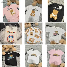 Brand Baby T-Shirt Doll Summer Bear Pattern Print Girls Manga curta Tamanho 90-130 cm Crianças roupas de grife meninos camisetas crianças 24april