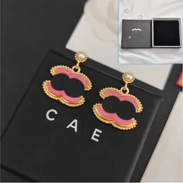Luxusgold-plattierter Ohrring-Marke Designer gepaart mit hochwertiger rosa Schmuck Boutique Geschenkohrringe Mode charmante Mädchen hochwertige Ohrring Box Party