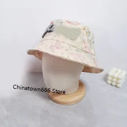 Designer fisherman hat, casual wide-brimmed hat, sun protection, outdoor beach daily wear, cotton letter high-end large-brimmed hat (B0143)