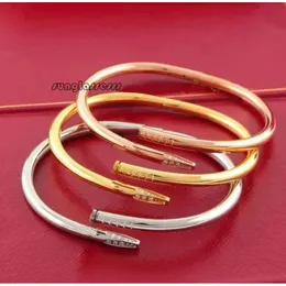 SAILORMOONBRACELET DESIGNER FOR WOMEN TITANIUM STEEL BANGLE BANGLEカップルジュエリー