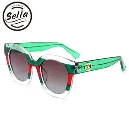 Sella Alta qualidade Moda Hit Color Transparente Stipe Frame Polarized Glasses Designer de marca Mulheres populares Cateye Sun Glass C13852842