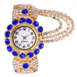 Armbanduhr glänzende Diamantinnen Frauen beobachten Luxus Gold Armreifen Armband Frauen Quarz Uhr Uhr HOOH OUT LUGSGRAPT Damen Kleid Armbanduhrbeobachung