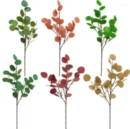 Dekorative Blumen 5pcs künstliche Eukalyptusr -Baumblattzweig für Pflanzenwand Hintergrund Hochzeitsfeier Hausgarten Al Office Bar