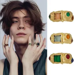 Ниша Mondo Retro Gemstone Inlaid Cring Light Luxury Style Style Gold Insex Finger ind Fashion All-Match Jewelry Gist для мужчин женщин