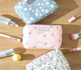 2021 Fashion Mini Purse Travel Wash Bag Toiletry Make Up Case Sweet Floral Cosmetic Organizer Beauty Pouch Kit Makeup Pouch16279096