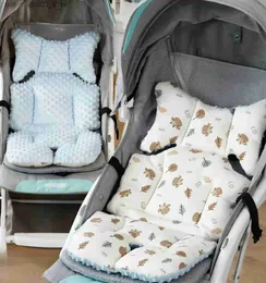 Kinderwagen-Teilezubehör Baby Kinderwagen doppelseitige Samtmatte Weibliche Blei Dicke Isolierung Baumwollpolster für Herbst- und Winterbabyzubehör Q240416