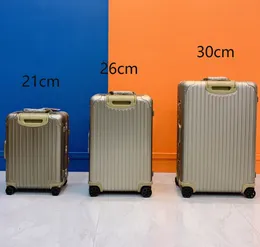 RIW 10A Fashion Trolley Case Designer Suitcase Boarding Case Aluminium Magnesium Eloy 30 26 21 tum stora kapacitetsresor och fritidsbagage