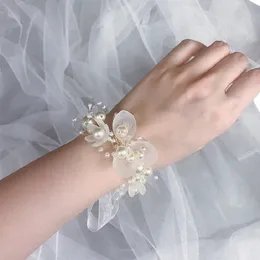 2023 New Trends for Girls Pearl Wrist Fr Bridesmaid Wedding Lace Hand Fr Bridal Prom Accories Wednesday Y2k Jewellery J0gb#