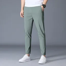 Calça calças de traje de tornozelo de verão para gelo macho de seda preta Coréia Chandals Thin Chandals Man Roupos Formal 240412