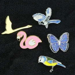 Takı Avrupa Alaşım Kelebek Vinç Magpie Kuş Broş Karikatür Unisex Metal Hayvan Koru Pin Flamingo Hayvanlar Sırt Çantası Şapka Ceket Dh5G1