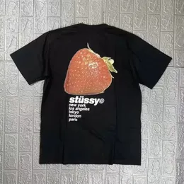 Streetwear T Shirt Y2K HARAJUU HIP HOP Truskawkowy nadruk Nadmierny Tshirt męskie kobiety 100% bawełny okrągły szyję z krótkim rękawem 240416