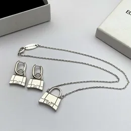 Desginer Blenciaga Baleciaga Jewelry b Jia Ba Jias New Type Letter Lock Necklace Childrens Fun Small Group Design Fashion Versatile Pendant Set Live Broadcast