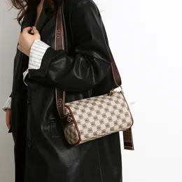 حقيبة وسادة متفجرة Women 2024 Spring New Fashion All-in-One Large Senior Assist Sension Counter Crossbody Bage