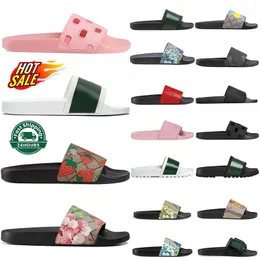 strand tofflor sommarskvinna skor glider bokstäver platt gummibotten designer lata loafers sandaler män badrum hotell flip flops tecknad storhuvud toffel storlek 36-45