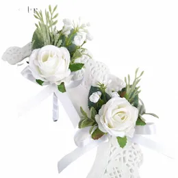 أبيض boutniere Accories Groom Butthole Wrist Corsage Brooch FRS الحرير الاصطناعي أساور وصيفات الشرف E01A#