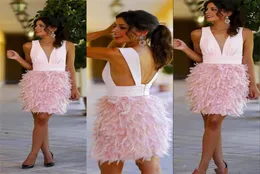 Derin Vneck Kılıf Sütunu Kokteyl Elbiseleri Tüy Kısa Pembe Etek Resmi Kadın Elbise 2017 Özel Kolsuz Homecoming Dress6414521