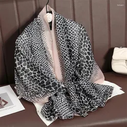 Scarves Luxury Korea Cotton Scarf Women Shawl Warm Neckerchief Designer Thick Blanket Poncho Bufanda Echarpe 2024