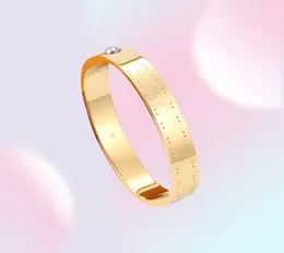 Neue hochwertige Designerdesign Männer und Frauen Bangle Edelstahl Paar Bänder Mode Schmuck Weihnachtsgeschenke 5811103