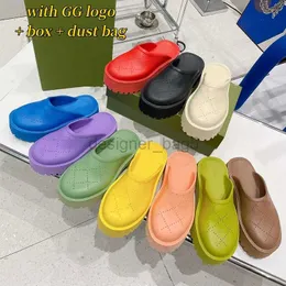 10a Toppkvalitet Luxurys designers Sandaler för män Kvinnor Klassiska blommor Brokad Slides Flats Läder Rummi Platform Flip Flops Gear Bottoms Beach Cogs Loafers 35-44