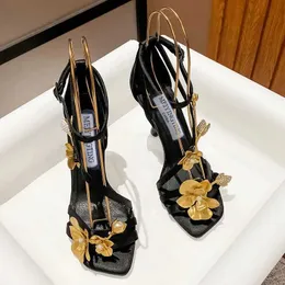 Sandały Nowe 2024 Otwarte palce Square Gold Rose Sandals Nisza moda seksowne kobiety wysokie obcasy J240416