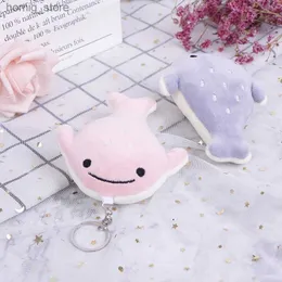 Plüsch -Schlüsselanhänger 1pc Plüsch flacher Kopf Little Wal Spielzeug Schlüsselbund niedliche Marine Animal Serie Stoffed Haienspielzeug Keychain Y240415