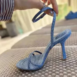 Sandalet yaz yeni yuvarlak kafa seksi elmas metal denim moda sandalet ultra ince yüksek topuk parti elbise çok yönlü seksi kadın sandalet j240416