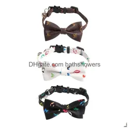 Fashion Street Style Dog Collar Bow Classic Printed Pet Indoor Outdoor Dålig Schnauzer French Bldog Set Drop Delivery DHTO5