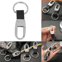 2024 2024 Fashion Metal Keychain Men's Leather Chaist Keyrings Car Simple Key Fivelelle Buckle Business Black Gift Carchain Kichain