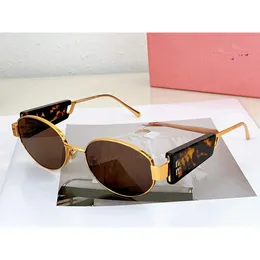 Designer women metal sunglasses Metal frame temple with letter logo Luxury women small frame beach outdoor sunglasses 5688