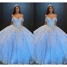 Bling Tulle Bahama Blue Quinceanera Elbiseler Balyoyu Omuzdan Kapalı Balonca Dantel Boncuklu Kristal Açık Dantel Up Prom Mezuniyet