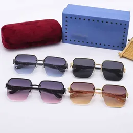 Óculos de sol da marca Designer de lentes Polaroid Womens masculino Óculos sênior para mulheres Óculos de moda feminino quadro de óculos de sol vintage de metal com caixa de alta qualidade