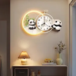 Orologi da parete luminosa orologio cartone animato moda silenzioso arte digitale murale semplice ristorante estetico horloge murale decor