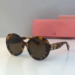 Kvinnor Miui Solglasögon överdimensionerade ramar Klassisk mjuk stil Ny ny högkvalitativ designer Shades Seaside Holiday Round Solglasögon Womens UV