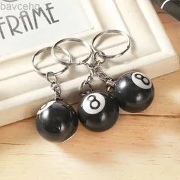 Keychains Capitão 1pc Mini Billiard Keychain Snooker No.8 Resina Keyring Simulation Ball Key Ring Men Bag Acessórios para Creative Lucky Gifts D240417