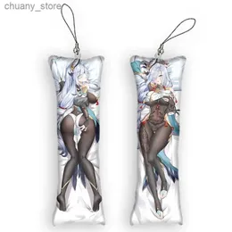 Keychains Lanyards Genshin 충격 Shen He Dakimakura Mini Keychain 귀여운 애니메이션 키 체인 작은 베개 장식 펜던트 Otaku 선물 백팩 펜던트 Y240417