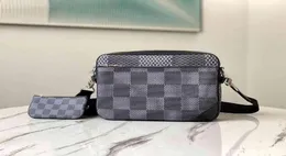 Hochwertige Schultermänner039s Messenger Bag Coin Geldbörse Threeinon -Kombination Schwarz -Weiß -Plaid Single Reißverschluss Größe 28 cm L2507361