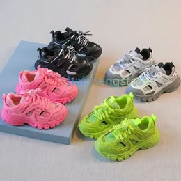 2024 Kinderliebe Kid Fashion Schuhe für Kinder Basketball-Sneaker Baby Boy Sports Schuhhakenschleifendesigner für Jugendjunge Kleinkinder EU 26-35 K5
