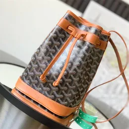 Mode petit flot l clutch hink väska kvinna handväska dragkropp crossbody shop väskor 10a kvalitet läder axel tot designer väska man semester veckor rese väska