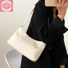 Çanta düz renkli omuz çantaları kadınlar deri vintage fermuarlı haberci paketi tarzı bolsa feminina retro totes çantası ve çanta 2024