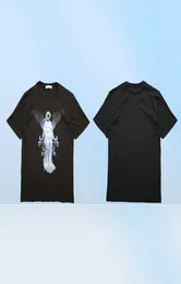 20SS 패션 새로운 남성 T 셔츠 남성 여성 고품질의 짧은 소매 패션 커플면 인쇄 검은 T 셔츠 9049322