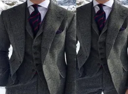 Dark Grey Harringbone Wedding Tuxedos 2019 Двух пуговица с ноткой отвороты Slim Fit Man костюм для делового случая Juperpantsvest BO6611185