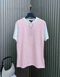 女性用Tシャツデザイナー2024ラグジュアリーファッションサマーチェーンネック格子縞Tシャツ女性半袖ルーズティーカジュアルラウンドTシャツ4xtl
