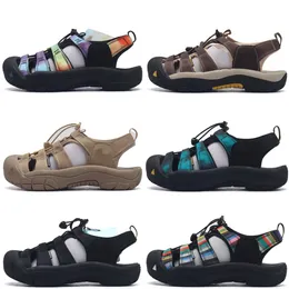 Utomhus anti kollisionskor bekväm slitstarka flodspårning sandaler svarta skor strand sandal färgad i färgjakt polychrome gul blå