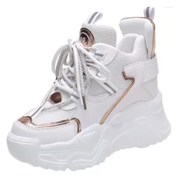 Casual skor 10 cm dolda klackar vita plattform kilar sneakers kvinnor hög topp pu läder tenis feminino korg femme rosa svart