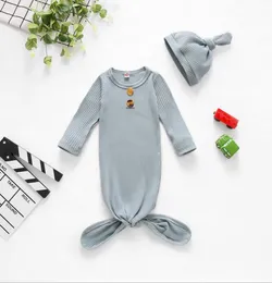 Spädbarns sovsäck nyfödd baby swaddle filt hatt 2 st.