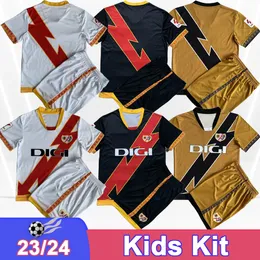 23 24 Rayo Vallecano Kids Kit Kit Soccer Jerseys Isi Trejo Valentin Santi Comesana Dimitrivelski Alvaro Home Away 3rd Child Suit Football Stirts